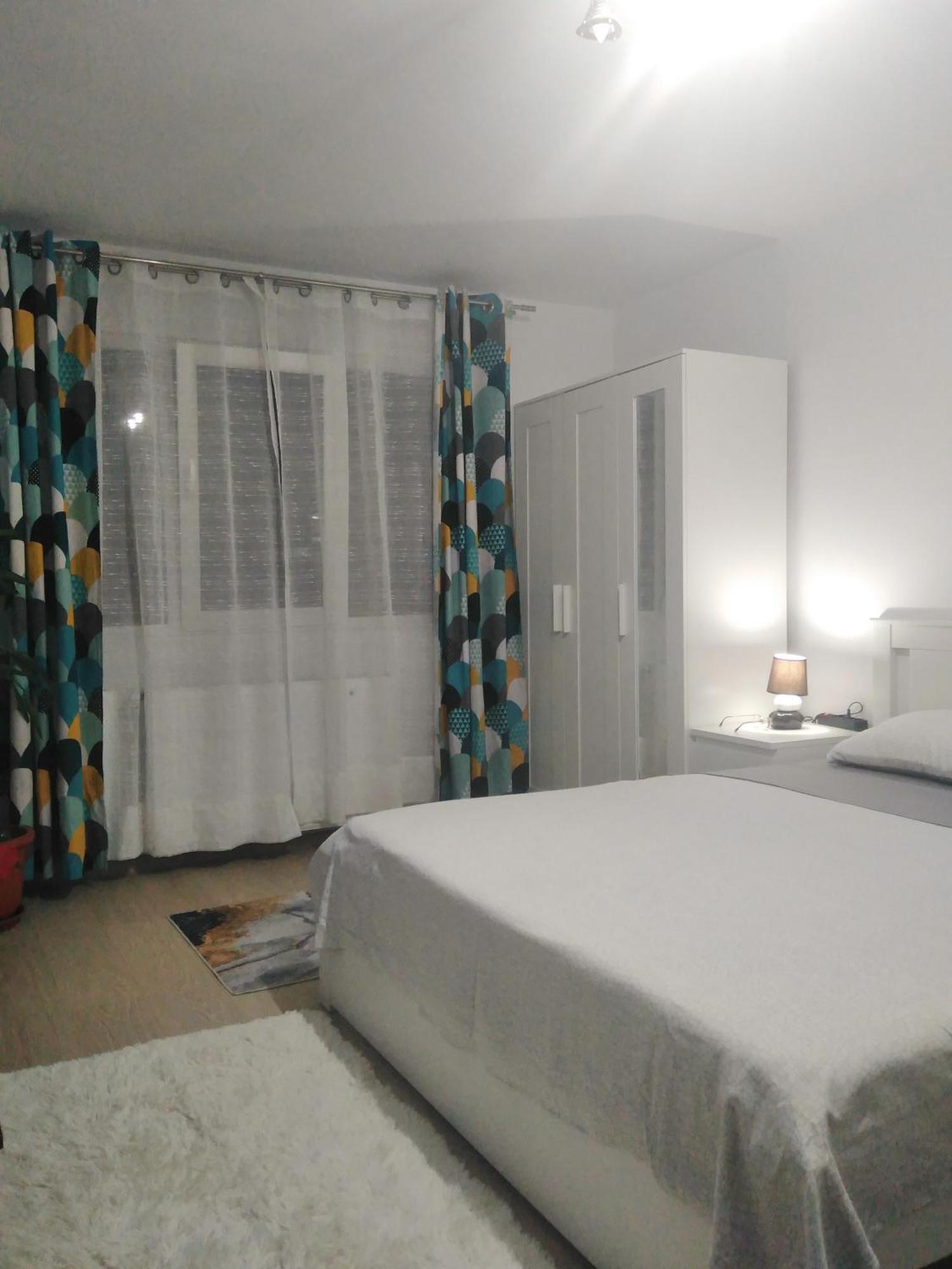 Garsoniera Rebecca Apartment Tîrgu Ocna Екстериор снимка